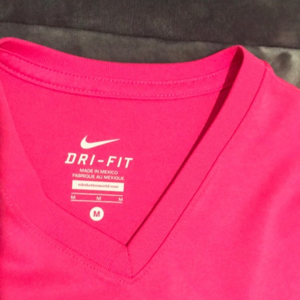 Pink Nike Dri-Fit girls Medium long sleeve - Picture 3 of 3